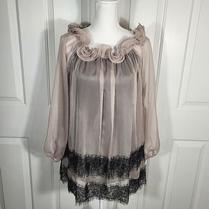 NWT Ryu Mauve Ruffled Neck Flowy Tunic Long Top Blouse w/ Black Floral Lace